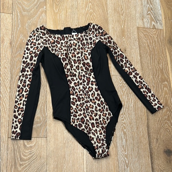 NWT Cupshe Long Sleeve One Piece Swimsuit - Picture 2 of 11